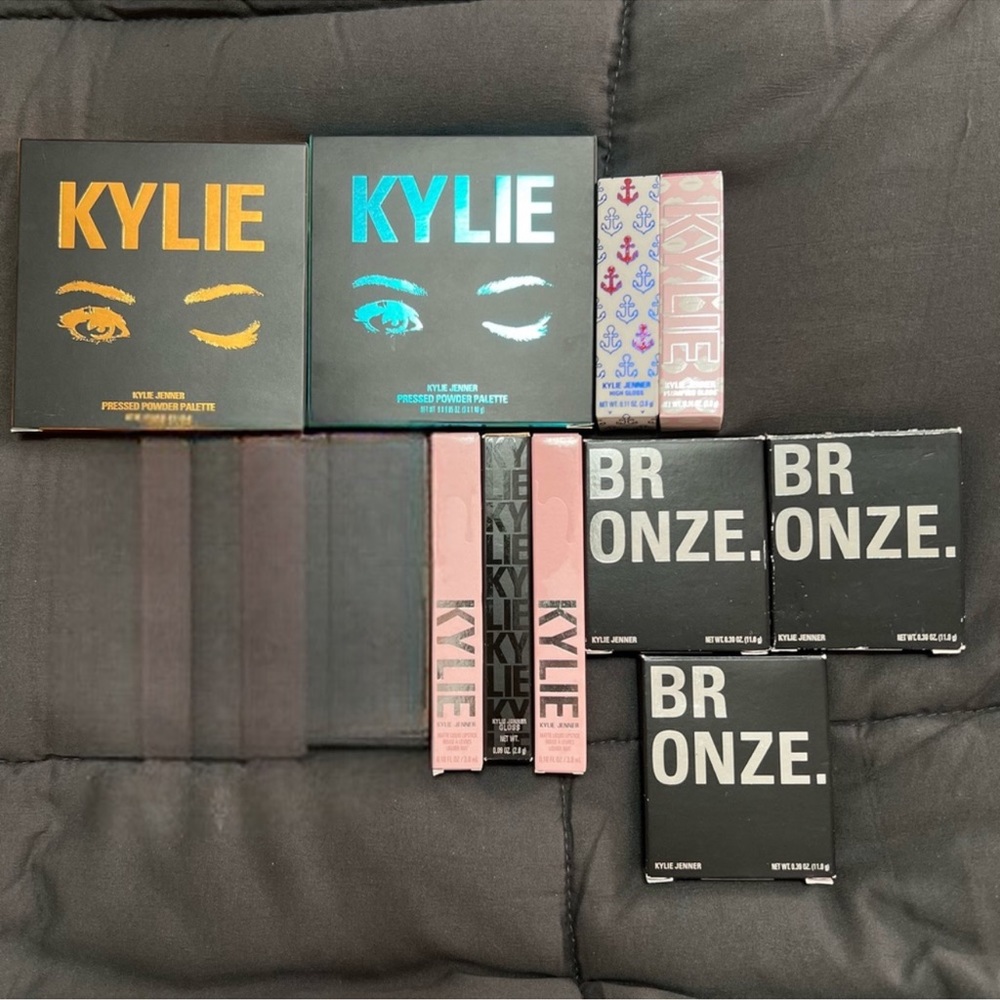 Kylie Cosmetics bundle